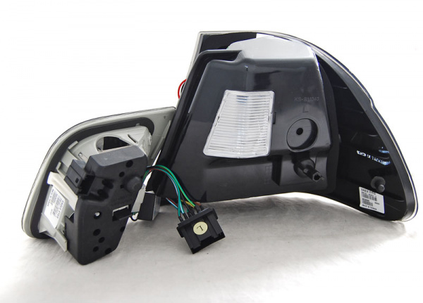 LED Upgrade Design Rückleuchten für BMW 3er E46 Limousine 98-01 schwarz/rauch